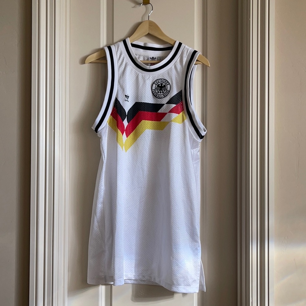 Adidas Dress M